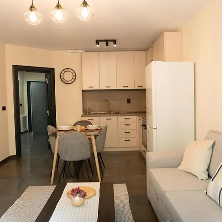 Apartment апартамент за настаняване октавия, Octavia House